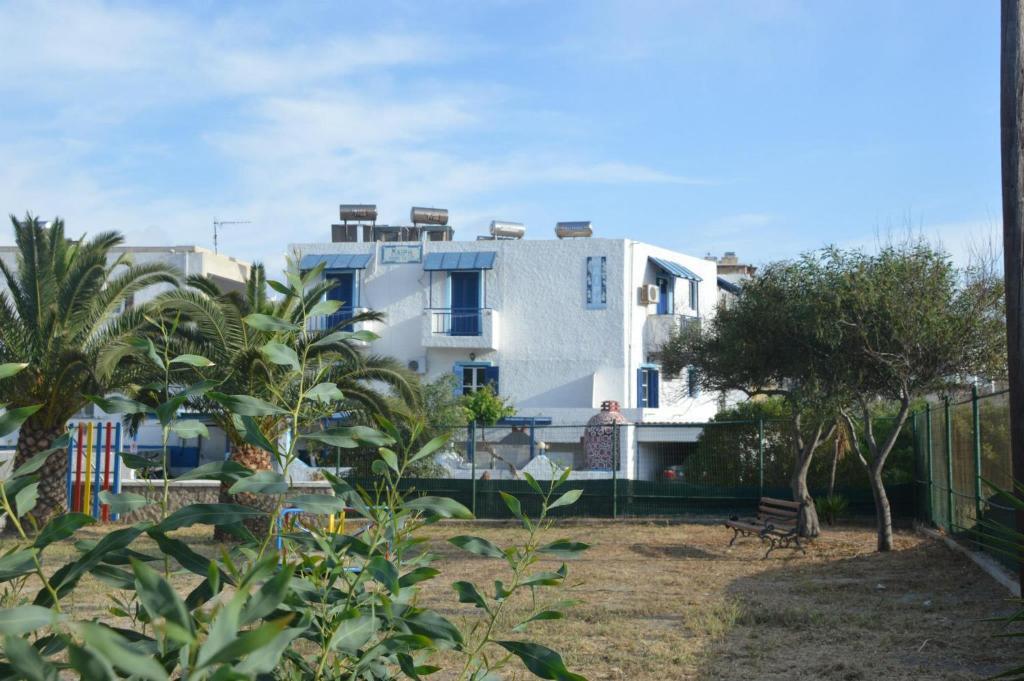 Mary Rooms Adamantas  Exterior photo